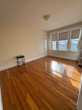 137 Washington St, Unit 32 in Boston, MA - Building Photo - Building Photo