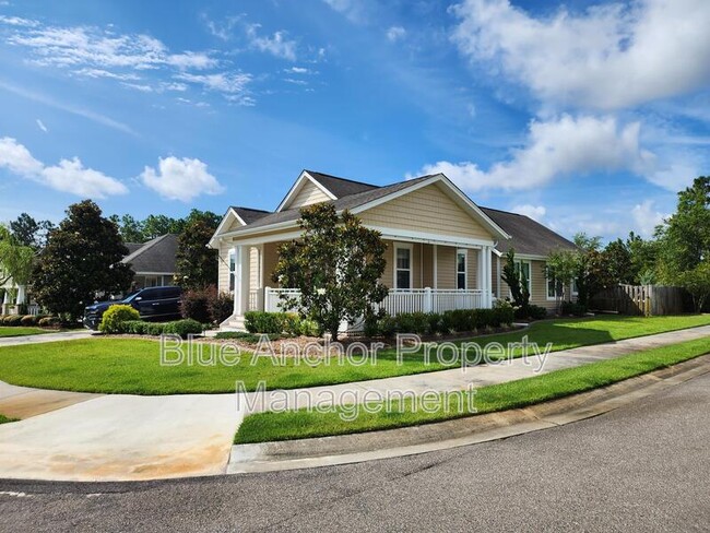 821 Wildflower Dr in Holly Ridge, NC - Foto de edificio - Building Photo