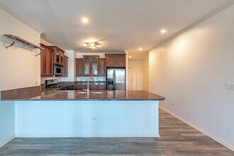520 N Halsted St, Unit 516 in Chicago, IL - Building Photo - Building Photo