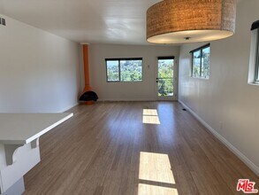 2243 Silver Ridge Ave in Los Angeles, CA - Building Photo - Building Photo