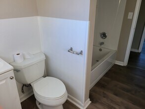 7995 Stony Creek Rd, Unit #1 in Ypsilanti, MI - Building Photo - Building Photo