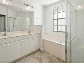 3302 Twilight Ln in Naples, FL - Foto de edificio - Building Photo