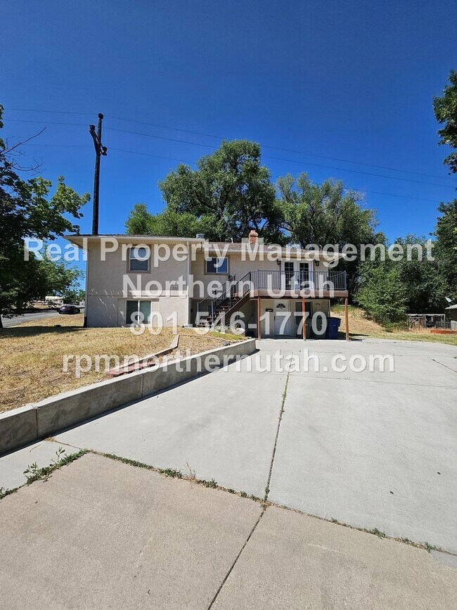 902 Sullivan Dr in Ogden, UT - Building Photo - Building Photo