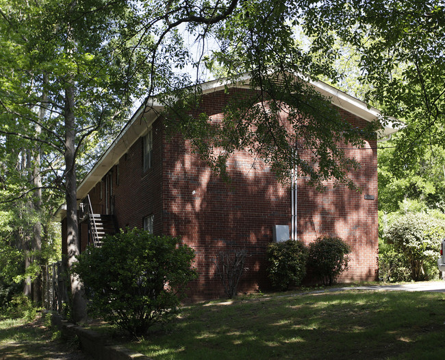 2637 Lester St in Atlanta, GA - Foto de edificio - Building Photo