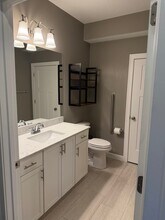 502 E 3rd St in Pella, IA - Building Photo - Building Photo