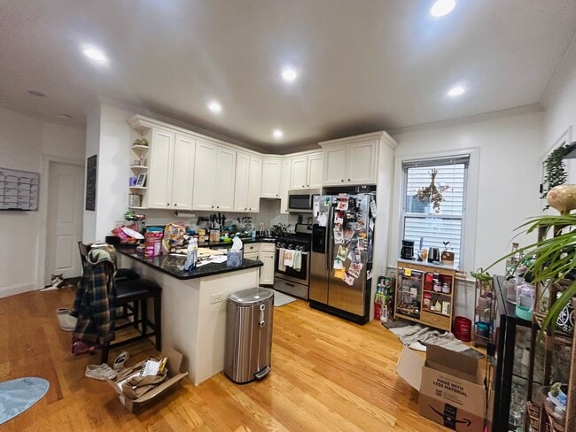 20 Armstrong St, Unit 1