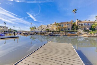 4667 Park Dr in Carlsbad, CA - Building Photo - Building Photo