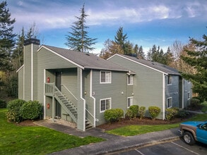 Campus Landing Apartments in Federal Way, WA - Building Photo - Primary Photo