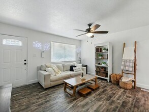 823 Sequoia Dr in Colorado Springs, CO - Building Photo - Building Photo