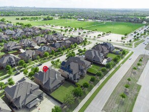 12338 Belmeade Dr in Frisco, TX - Foto de edificio - Building Photo