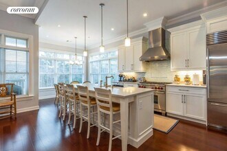 604 High Pond Ln in Southampton, NY - Building Photo - Building Photo