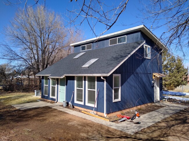 104 S 400 E in Cedar City, UT - Building Photo - Building Photo
