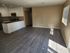 214 S Johnson Ave, Unit 201 in El Cajon, CA - Building Photo - Building Photo