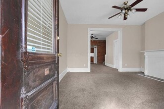 328 W 1st Ave in Columbus, OH - Foto de edificio - Building Photo