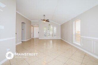 16811 Creek Trail in Houston, TX - Foto de edificio - Building Photo