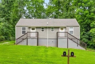 4-6 Chestnut Dr in Clarksville, TN - Building Photo - Building Photo