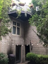 1824 Carey Way, Unit 2 in Pittsburgh, PA - Foto de edificio - Building Photo