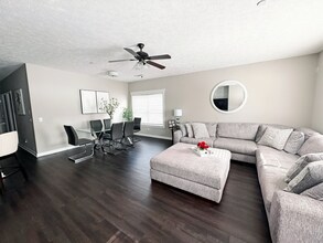 1247 Park Run Dr in Franklin, TN - Building Photo - Building Photo