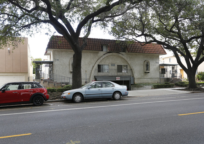 333 Riverdale Dr in Glendale, CA - Foto de edificio - Building Photo