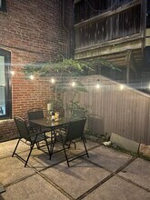 2209 Washington Cir NW, Unit 1 English Basement in Washington, DC - Foto de edificio - Building Photo