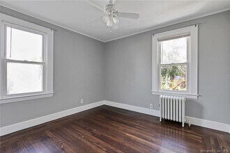 107 Davis st, Unit 1st floor in New Haven, CT - Foto de edificio - Building Photo