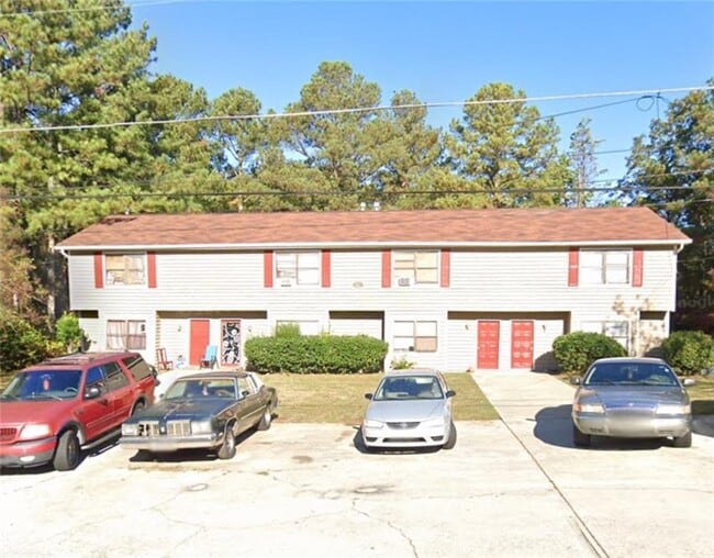 property at 2613 Dorian Dr SW