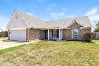8416 Berkley Dr in Southaven, MS - Building Photo - Building Photo