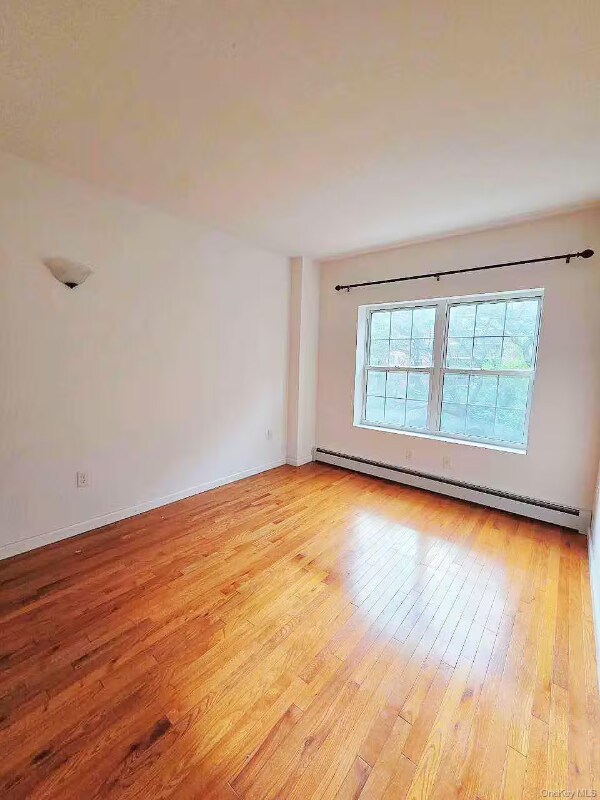 71-66 Parsons Blvd in Kew Gardens Hills, NY - Building Photo - Building Photo