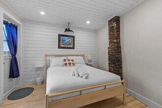 14 Signal Hill Rd in St John's, NL - Building Photo - Building Photo