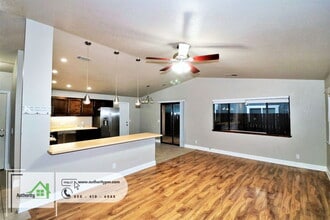 1947 Mary Lake Dr in Redding, CA - Building Photo - Building Photo