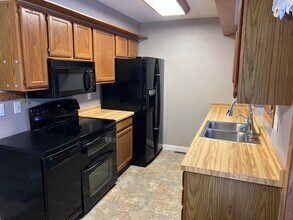 12599 S White Potato Lake Rd in Pound, WI - Foto de edificio - Building Photo