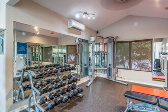 Archstone Redmond Lakeview in Redmond, WA - Foto de edificio - Interior Photo