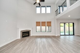 1710 McCrae Hill Ct in Park Row, TX - Building Photo - Building Photo