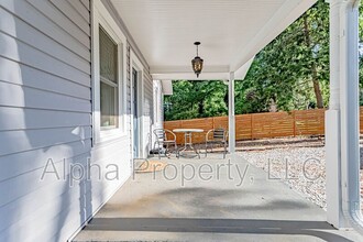 305 Love Dr in Travelers Rest, SC - Building Photo - Building Photo