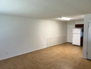 322 Pelham Rd in Fort Walton Beach, FL - Building Photo - Building Photo