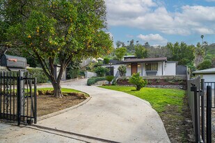 1818 Wollam St in Los Angeles, CA - Building Photo