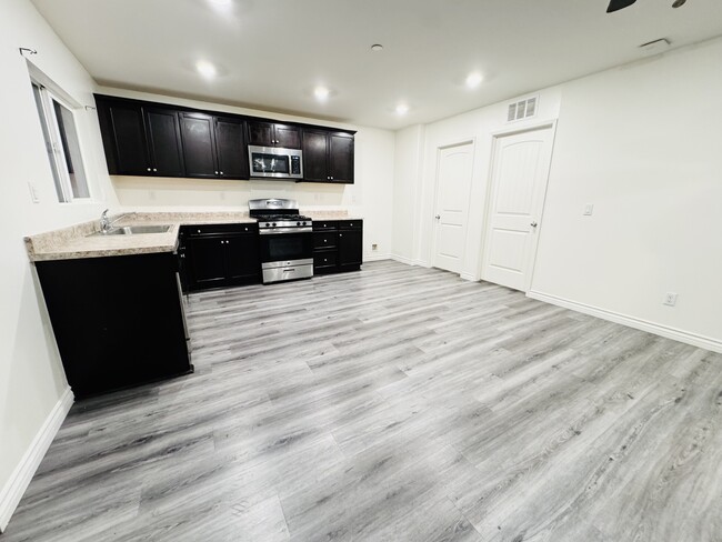 1225 Corte del Sol in San Jacinto, CA - Building Photo - Building Photo