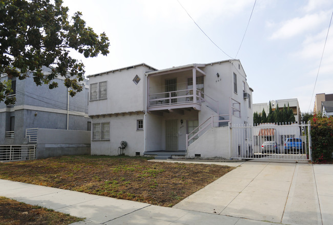 601 E Elk Ave in Glendale, CA - Building Photo - Building Photo