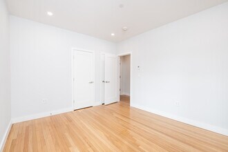 30 Frost St, Unit 31 in Cambridge, MA - Building Photo - Building Photo