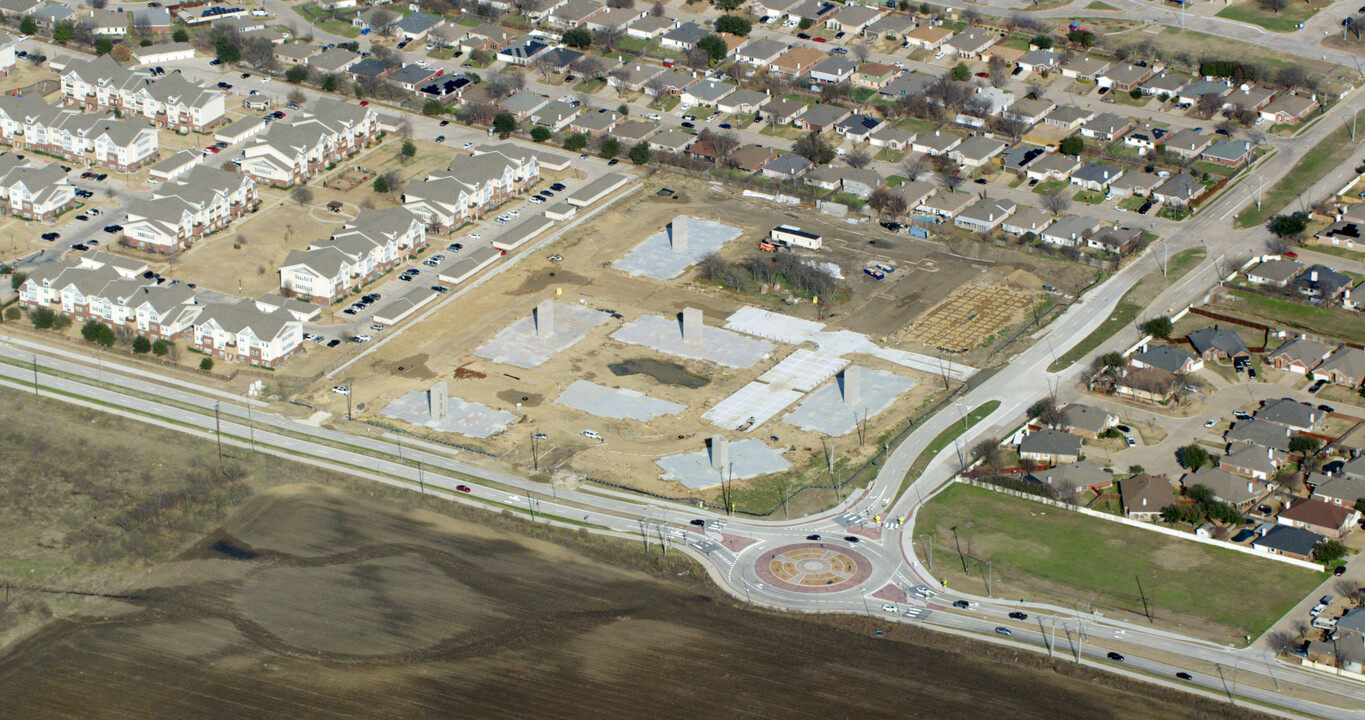 Legacy Riverside Senior Living Community in Fort Worth, TX - Building Photo