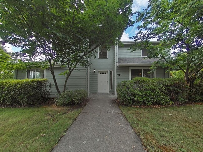 property at 911 NW Anjni Cir