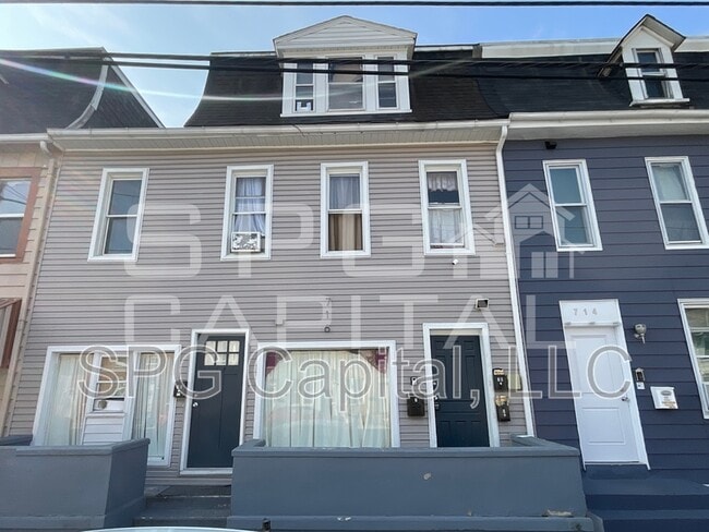 property at 716 E Philadelphia St