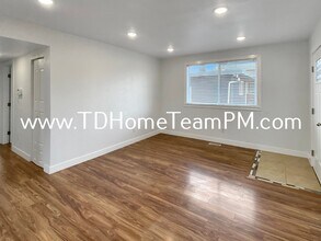 2330 S Wilkeson St in Tacoma, WA - Building Photo - Building Photo