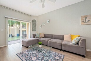 243 Palermo St in Davenport, FL - Building Photo