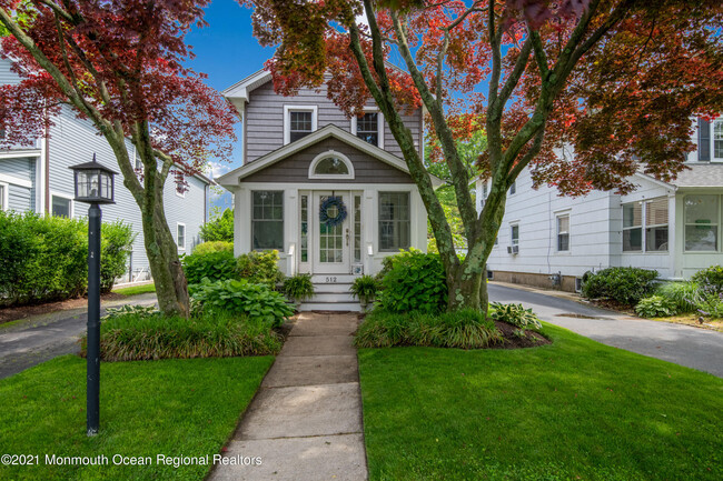 512 Essex Ave in Spring Lake, NJ - Building Photo - Building Photo