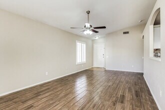 16634 N 35th Way in Phoenix, AZ - Building Photo - Building Photo