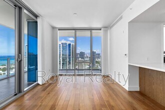 629 Ke’eaumoku St in Honolulu, HI - Foto de edificio - Building Photo