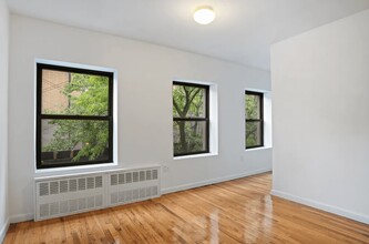 10 Fort Greene Place in Brooklyn, NY - Building Photo - Interior Photo