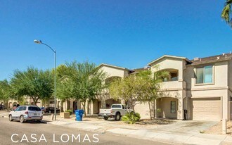 Casa Lomas in Avondale, AZ - Building Photo