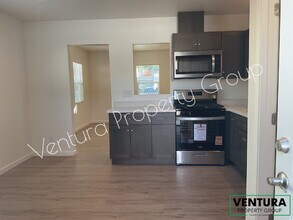 841 S E St in Oxnard, CA - Building Photo - Building Photo